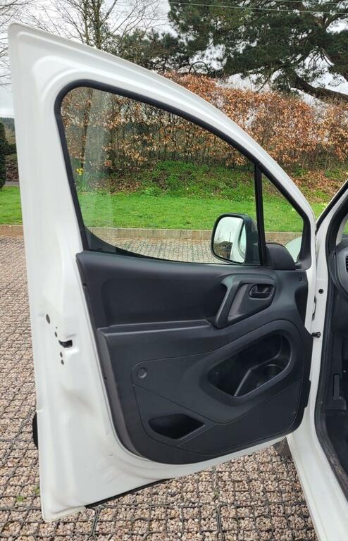 Peugeot E-Partner Se L1 White #20