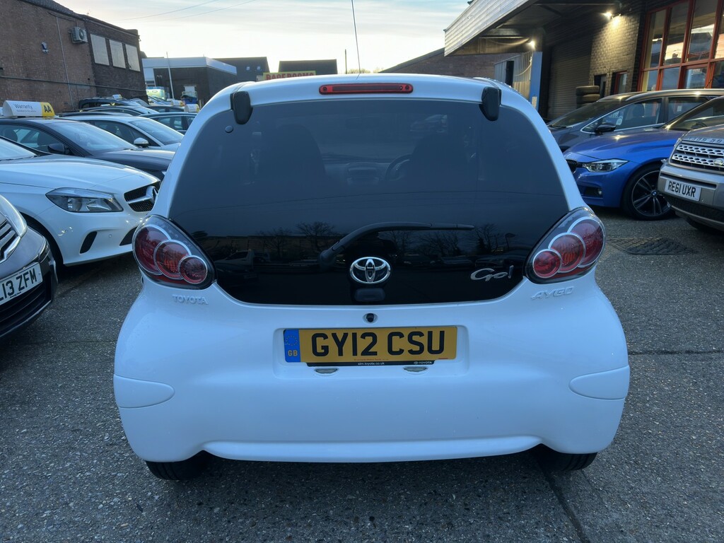 Toyota Aygo 1.0 Vvt-i Go 2012 GY12CSU White #6