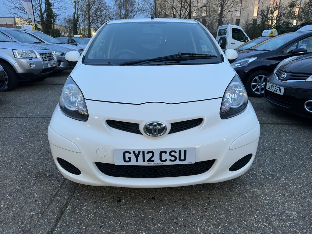 Toyota Aygo 1.0 Vvt-i Go 2012 GY12CSU White #2