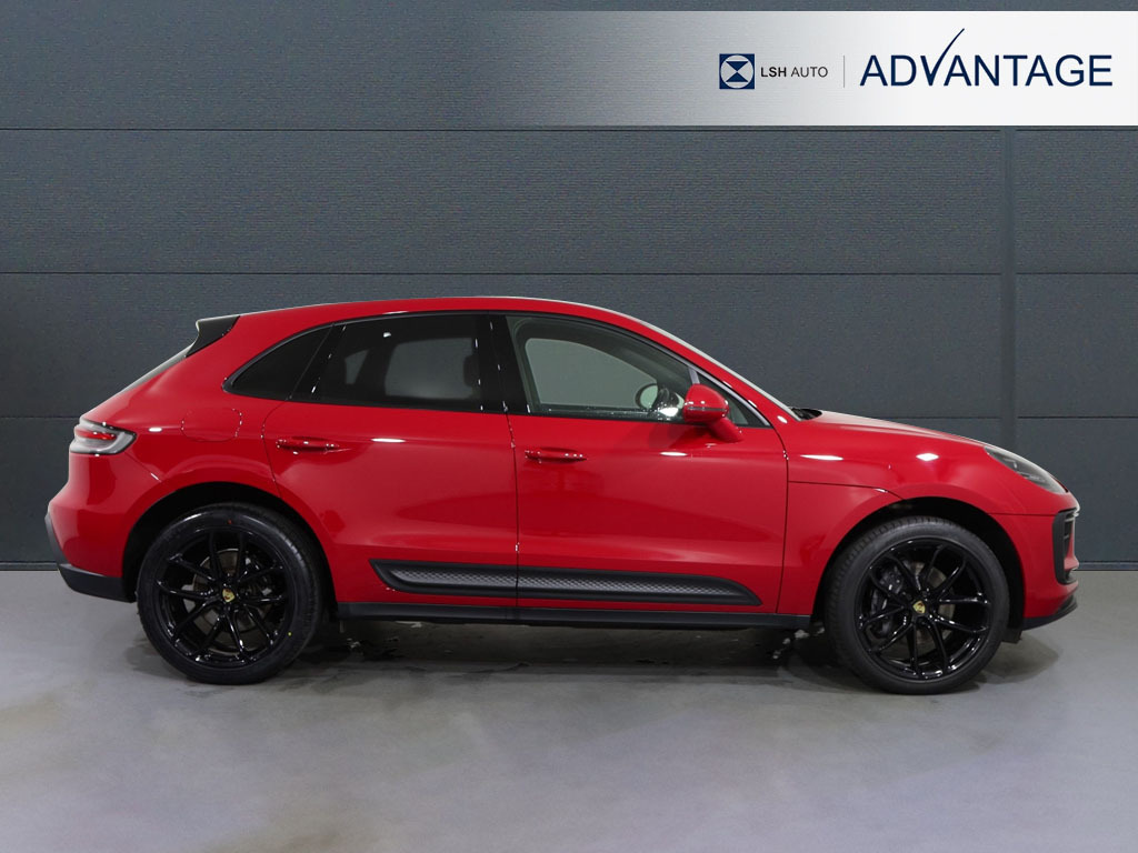 Porsche Macan 5dr Pdk SP71OJF Red #3
