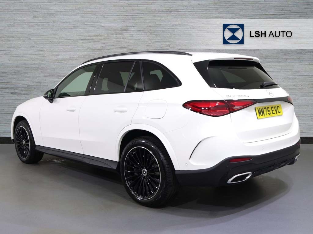 Mercedes-Benz GLC Class Glc 300E 4Matic Urban Edition 9G-tronic MM75EVC White #2