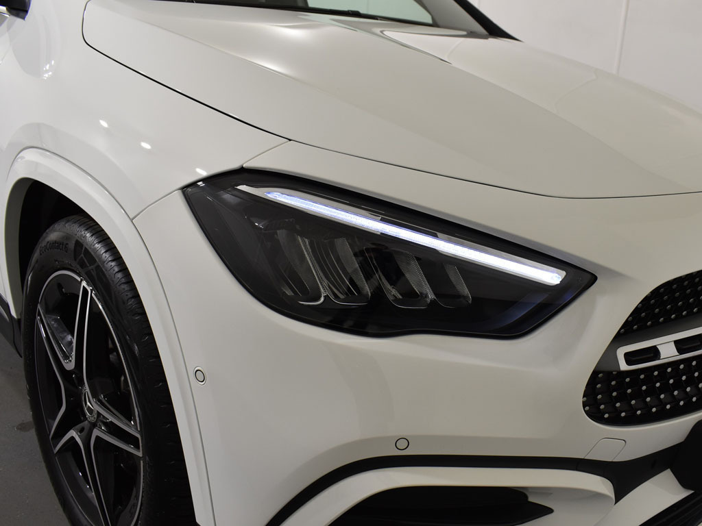 Mercedes-Benz GLA Class Gla 200 Amg Line Executive White #6