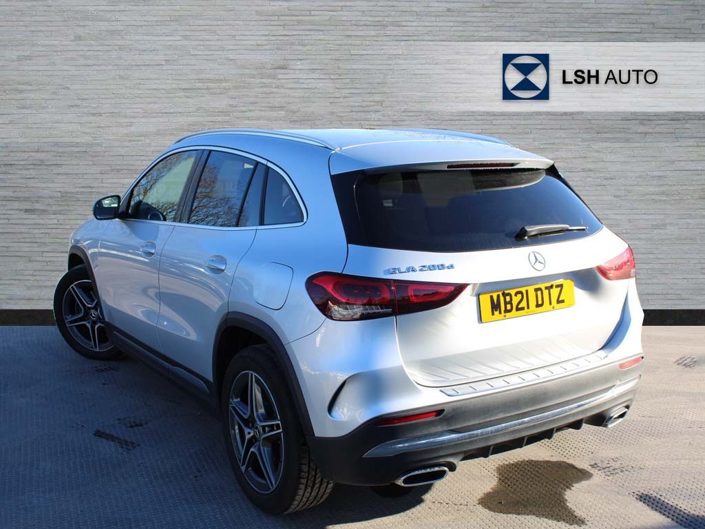 Mercedes-Benz GLA Class Gla 200D Amg Line Silver #2