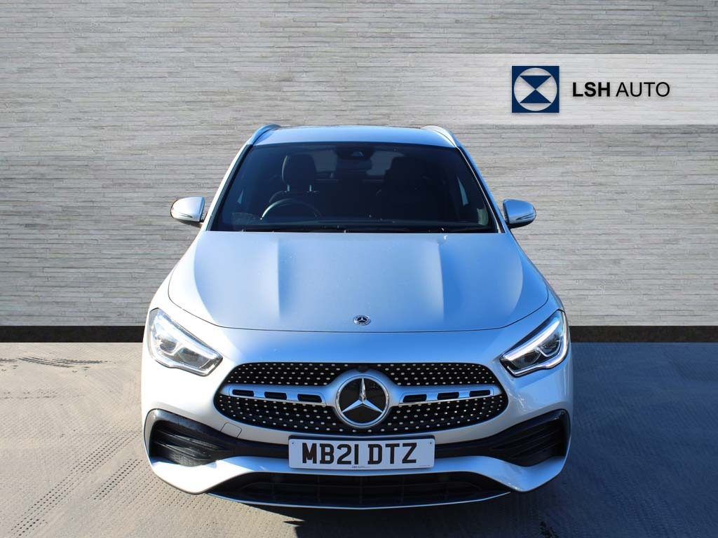 Mercedes-Benz GLA Class Gla 200D Amg Line Silver #4