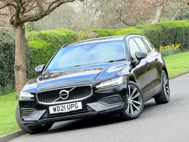 Volvo V60 2.0 B3 Mhev Momentum Estate Hybrid WD21UPG Black #3