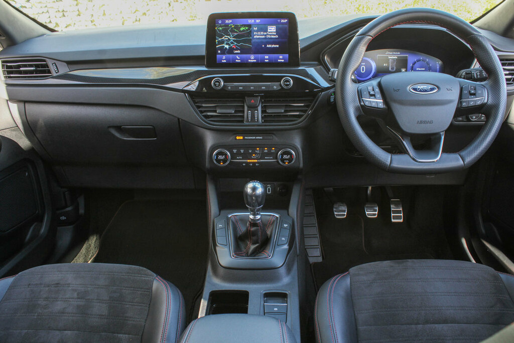 Ford Kuga St-line Edition YG22UUR #2