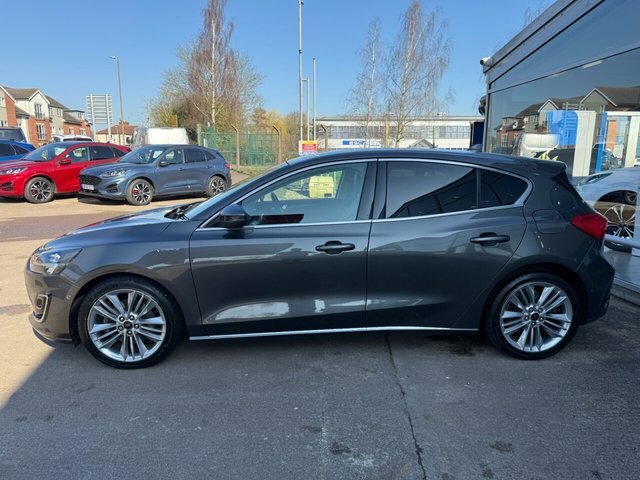 Ford Focus Hatchback BK69XHT Grey #6