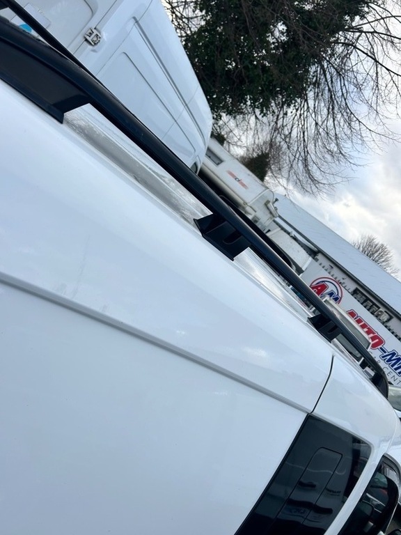 Volkswagen Caddy Camper C20 Tdi Startline White #10