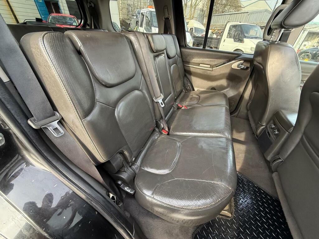 Nissan Pathfinder Tekna Dci Black #6