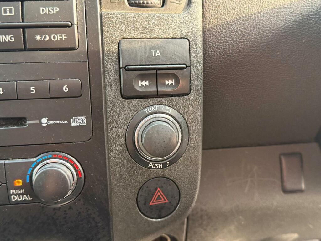Nissan Pathfinder Tekna Dci Black #32