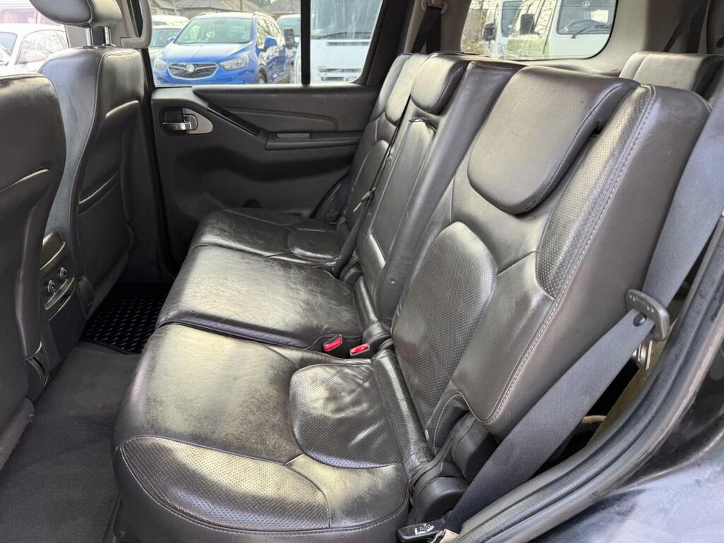 Nissan Pathfinder Tekna Dci Black #17