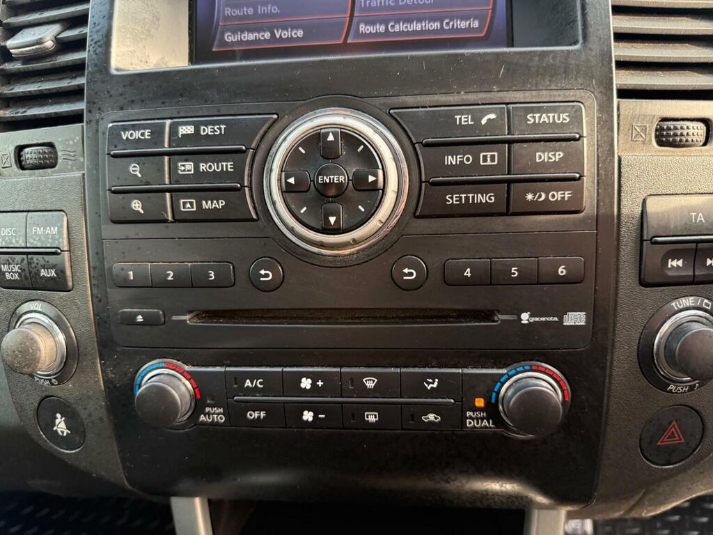 Nissan Pathfinder Tekna Dci Black #27