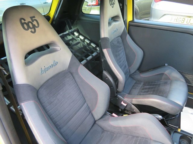 Abarth 695 2016 1.4 T-jet Biposto Record Edition Hatchback Yellow #4