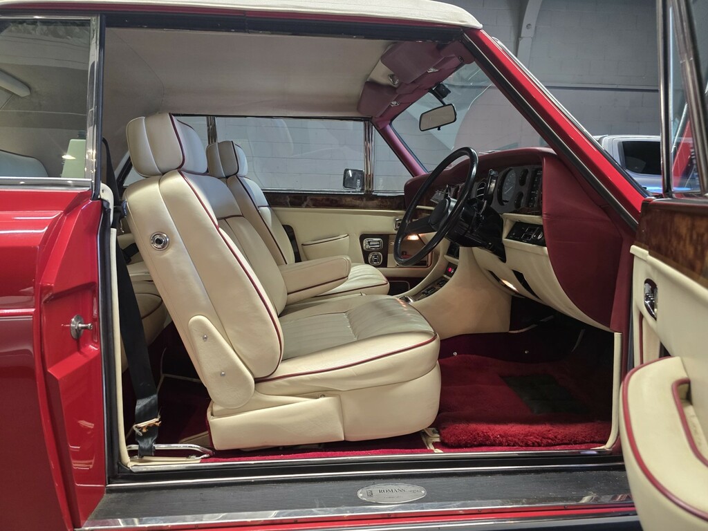 Rolls-Royce Corniche II 6.8 V8 Convertible Blue #43