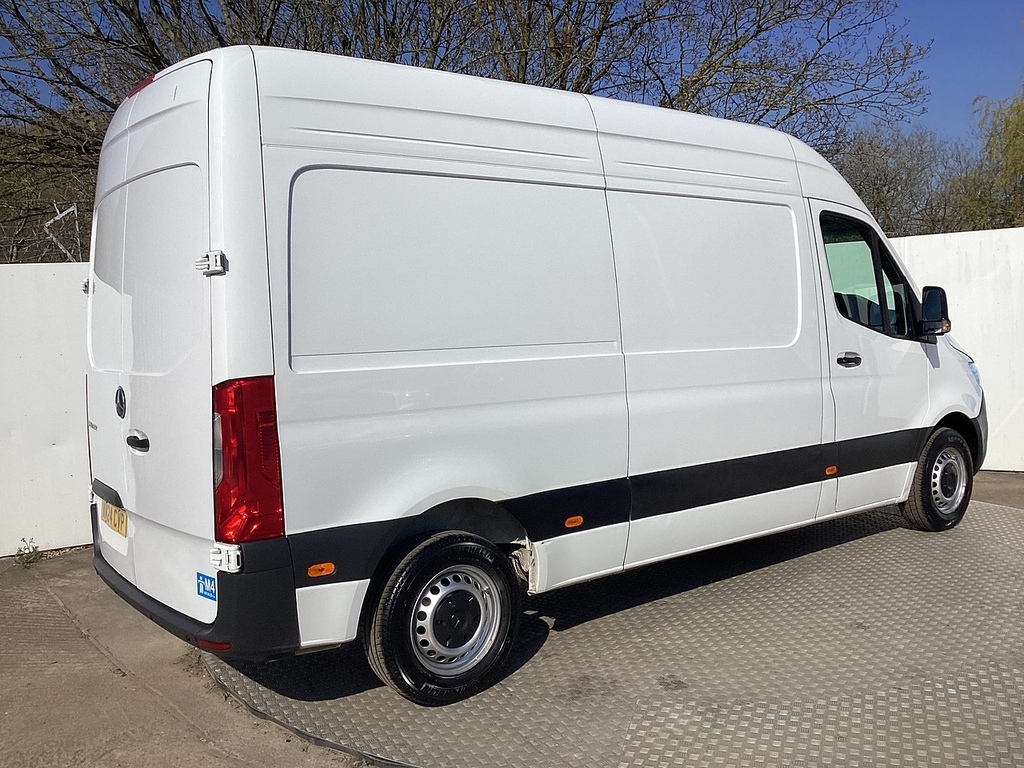 Mercedes-Benz Sprinter 315 Cdi Premium Mwb H R Progressive A C Euro 6 U7 KM24CVP White #3