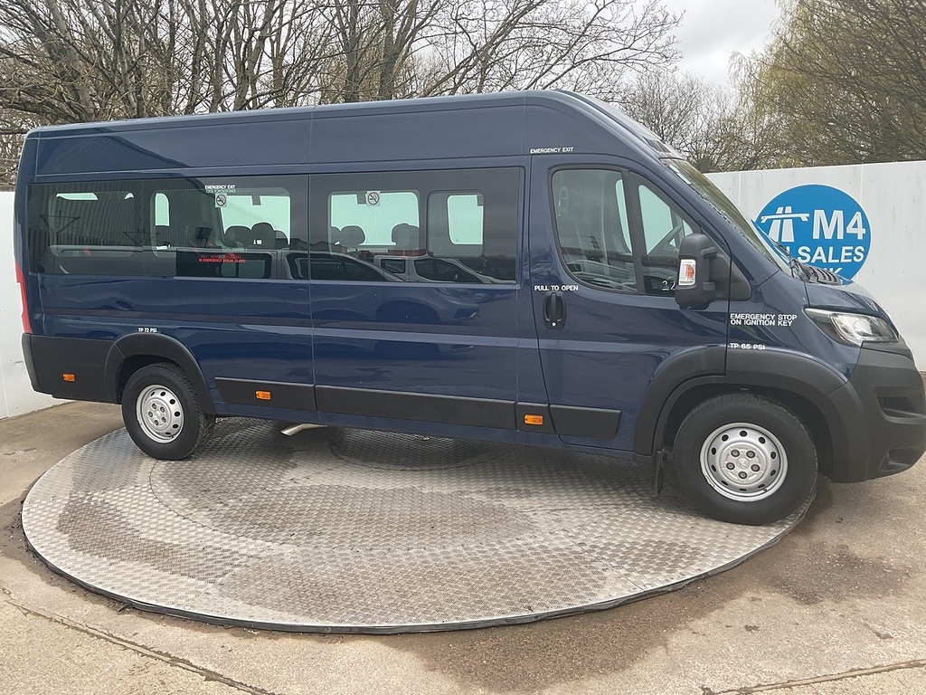 Peugeot Boxer Bluehdi 440 17 Seater Lite Euro 6 U7865 Ulez Blue #2