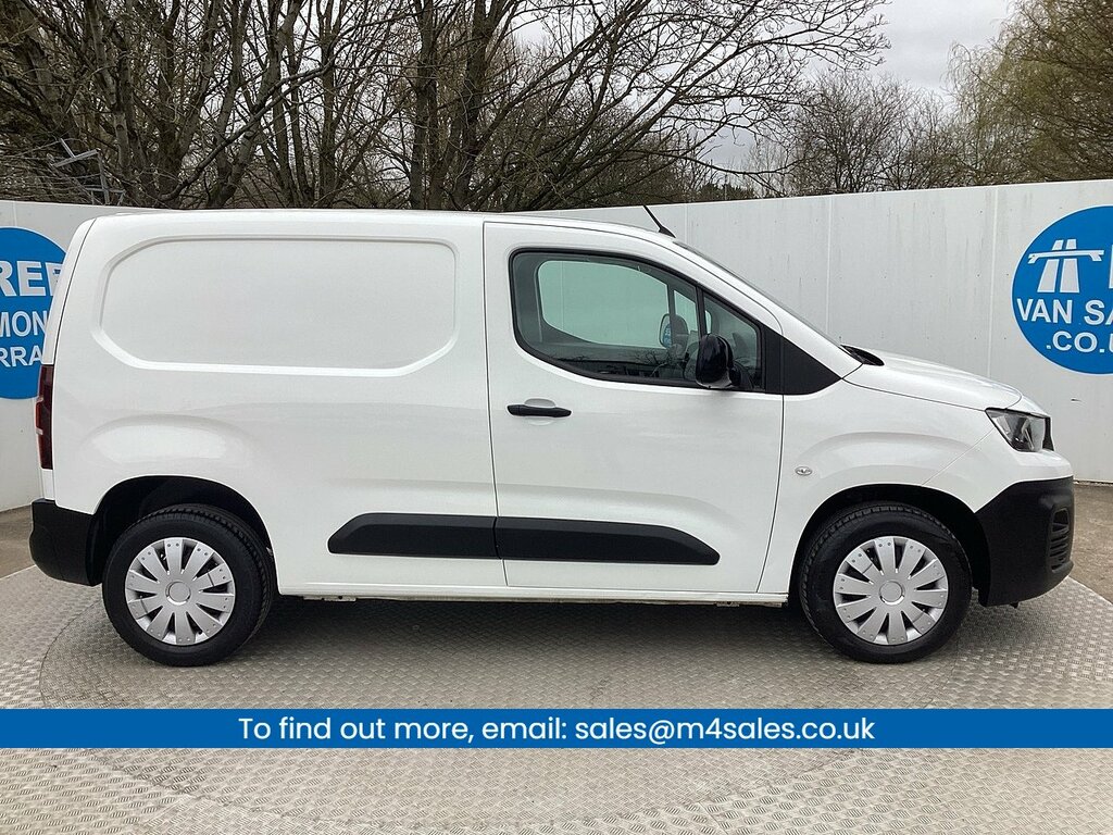 Peugeot Partner Bluehdi 1000 Professional Premium Swb Euro 6 U786 RE71SBO White #2