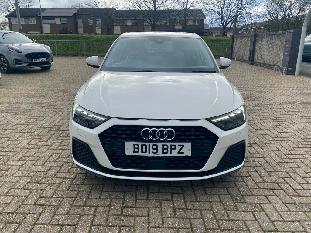 Audi A1 30 Tfsi Se BD19BPZ White #2