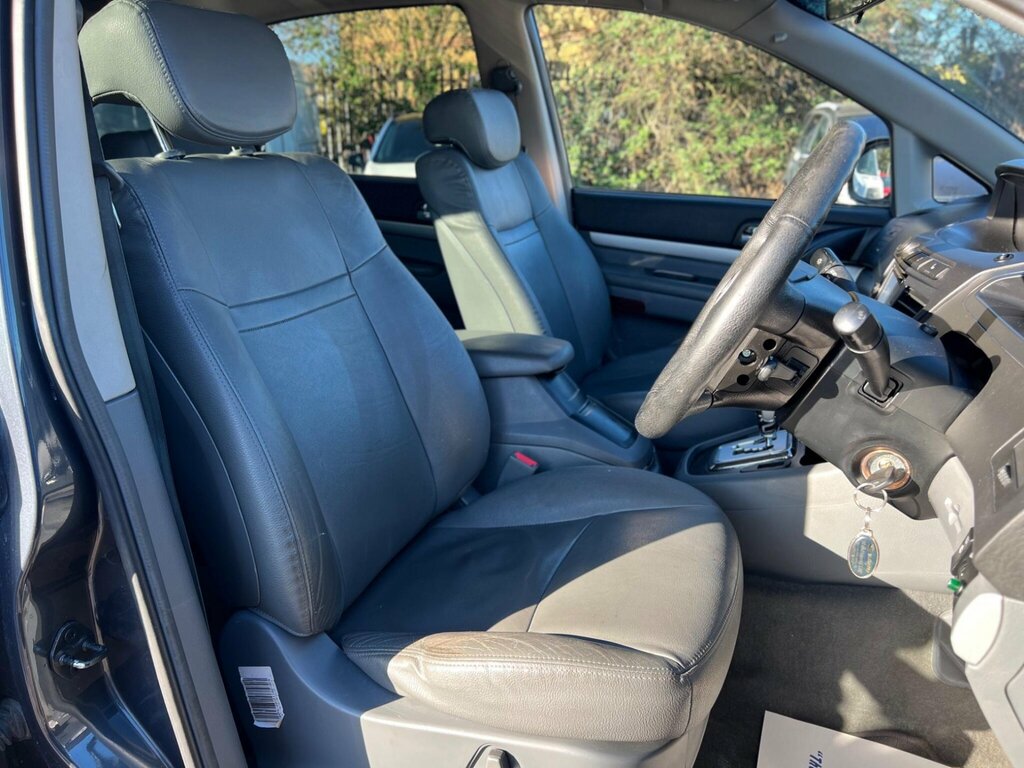 SsangYong Rodius Ex Red #22