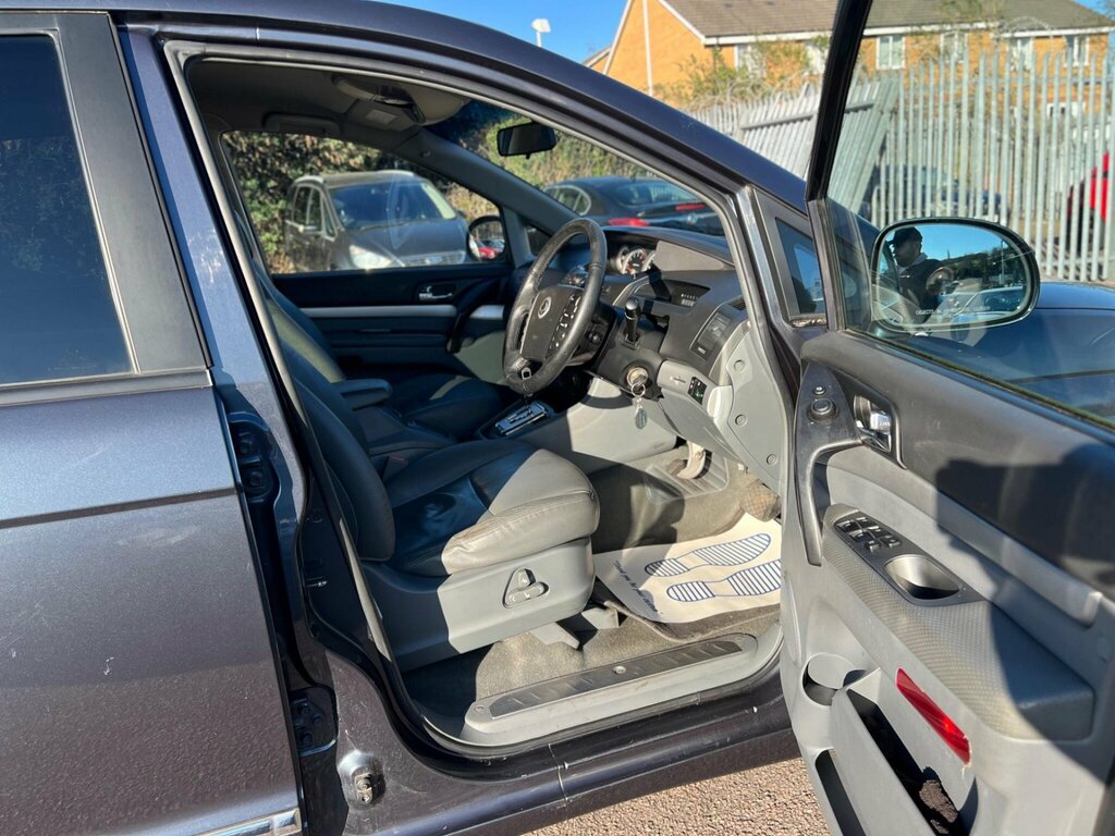 SsangYong Rodius Ex Red #21