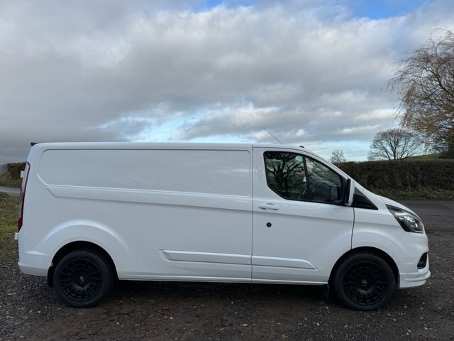 Ford Transit Custom 2019 2.0 300 Ecoblue Trend Panel Van Ma CT19FFG White #2