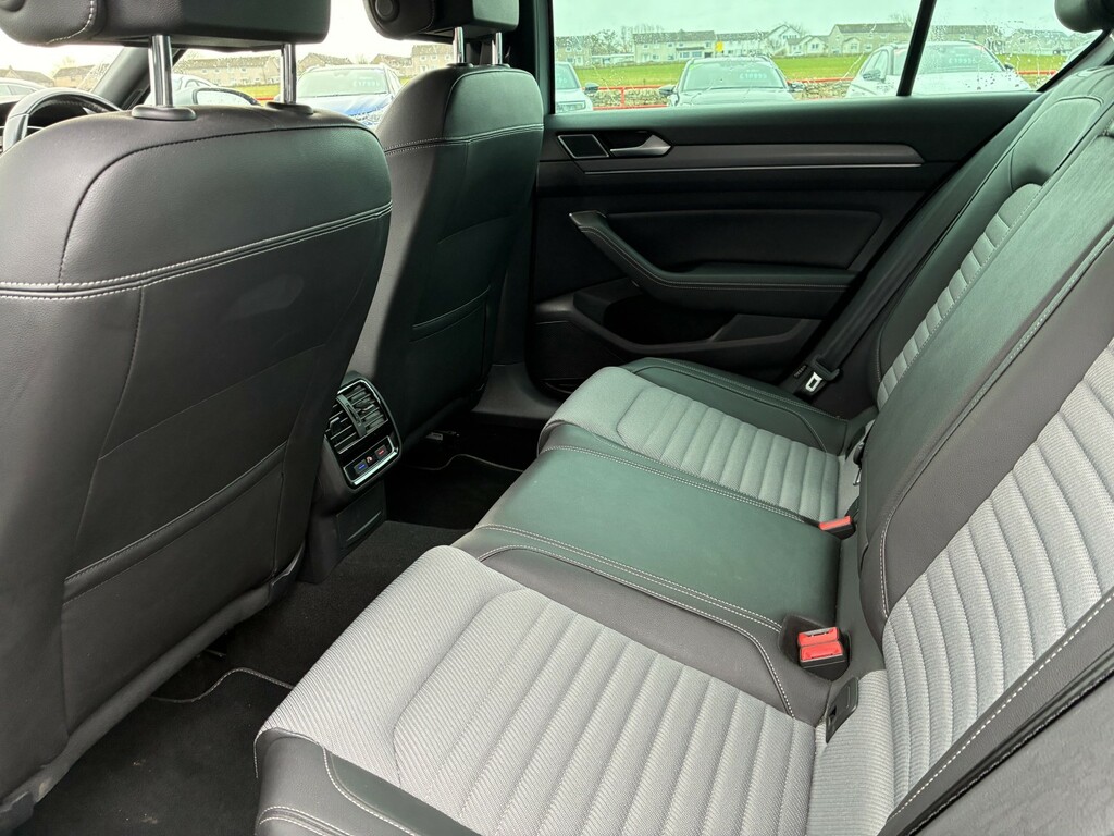 Volkswagen Passat Saloon 1.5 Tsi Evo R-line 2019 SO19XNM Silver #6