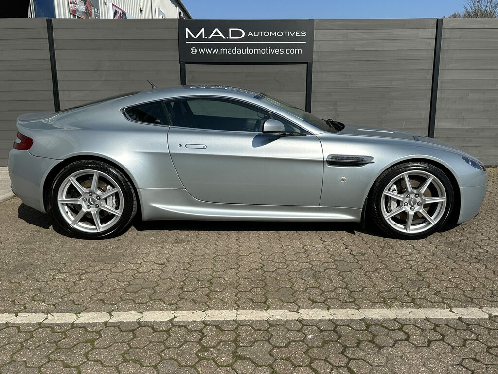 Aston Martin V8 2dr Black #4