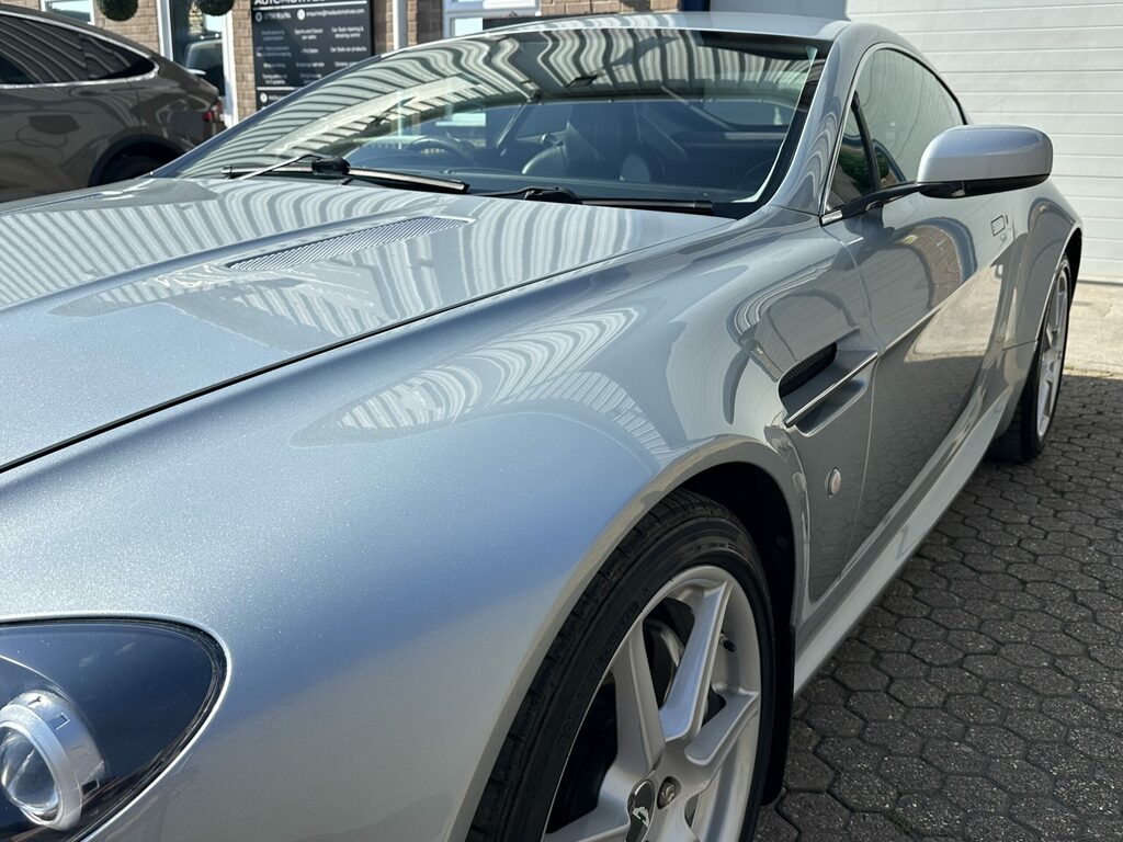 Aston Martin V8 2dr Black #10