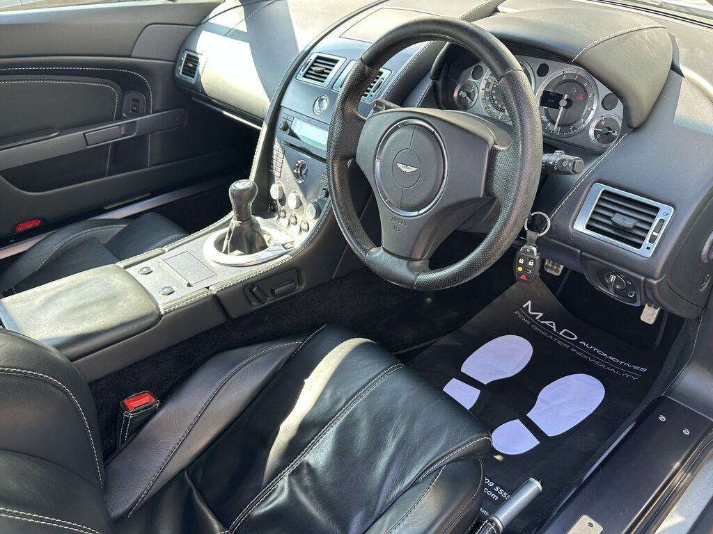 Aston Martin V8 2dr Black #19