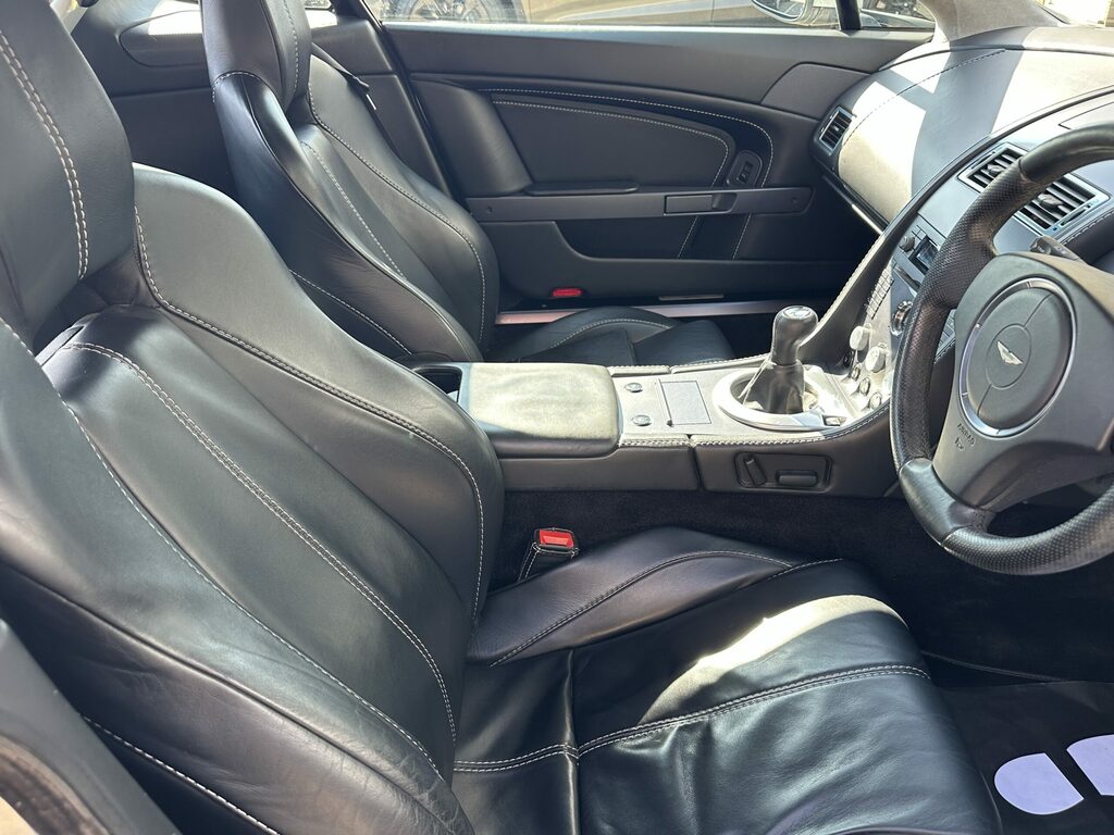 Aston Martin V8 2dr Black #20