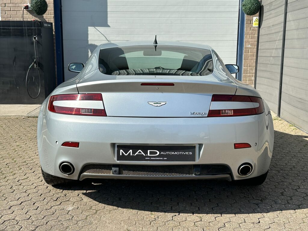 Aston Martin V8 2dr Black #9