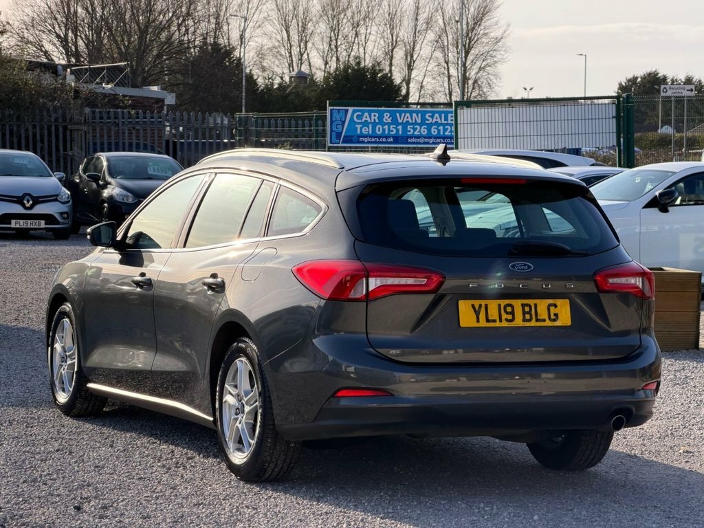Ford Focus Estate YL19BLG Grey #4