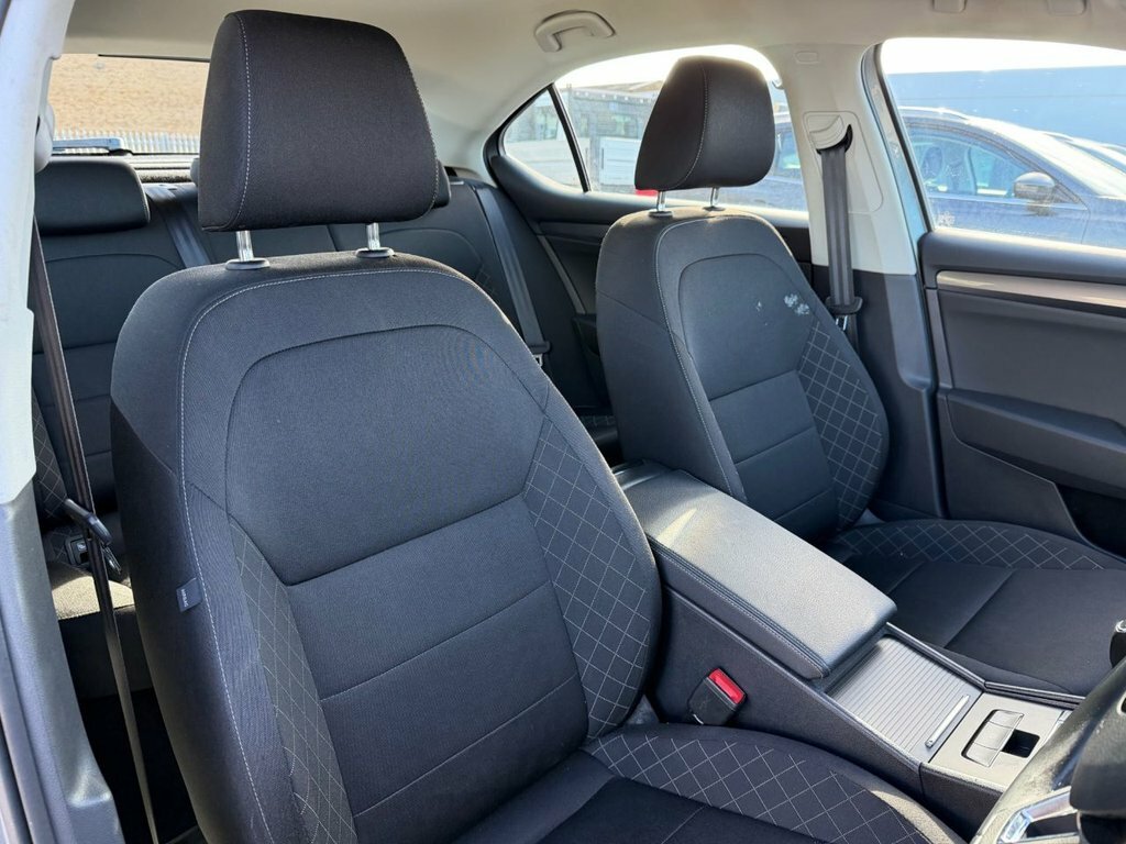 Skoda Superb Hatchback YL19BMG Grey #6