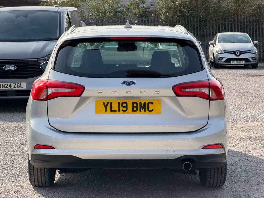Ford Focus Estate YL19BMC Silver #4