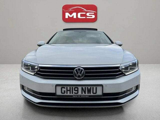 Volkswagen Passat Tsi Evo Gt Saloon GH19NWU White #2
