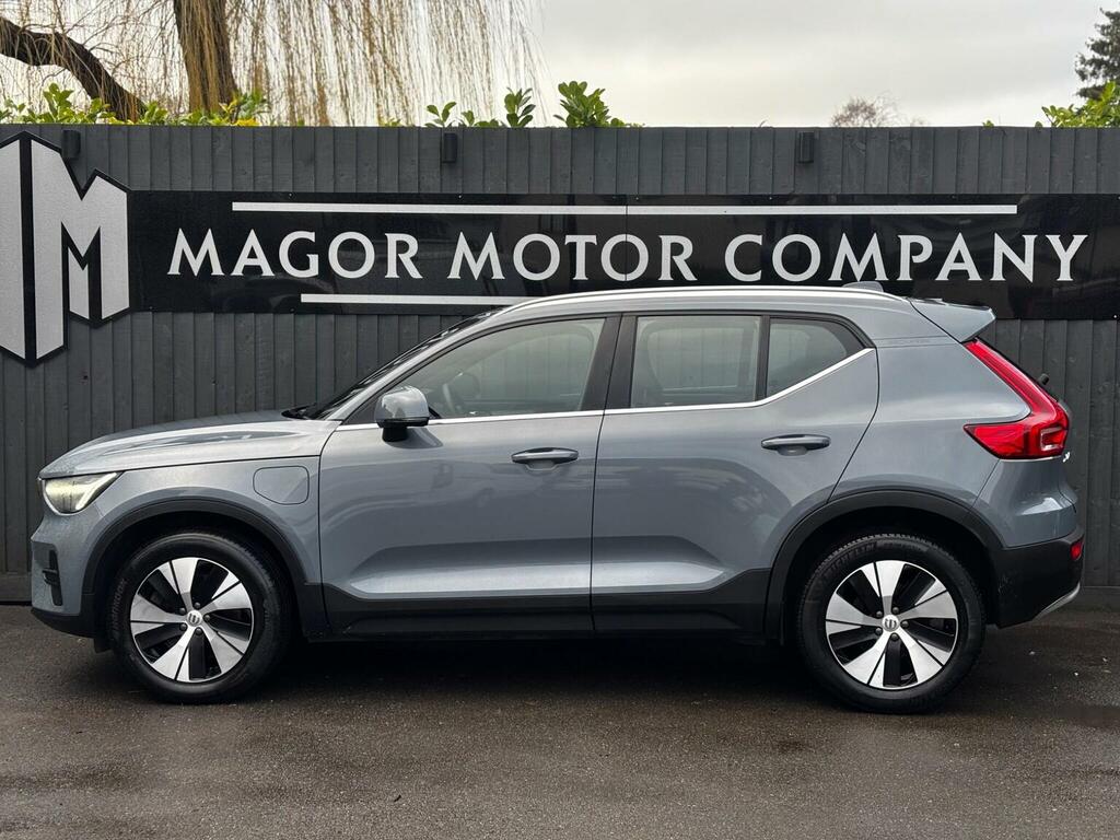 Volvo XC40 1.5H T4 Recharge 10.7Kwh Core Euro 6 Ss CV72UZA Grey #4