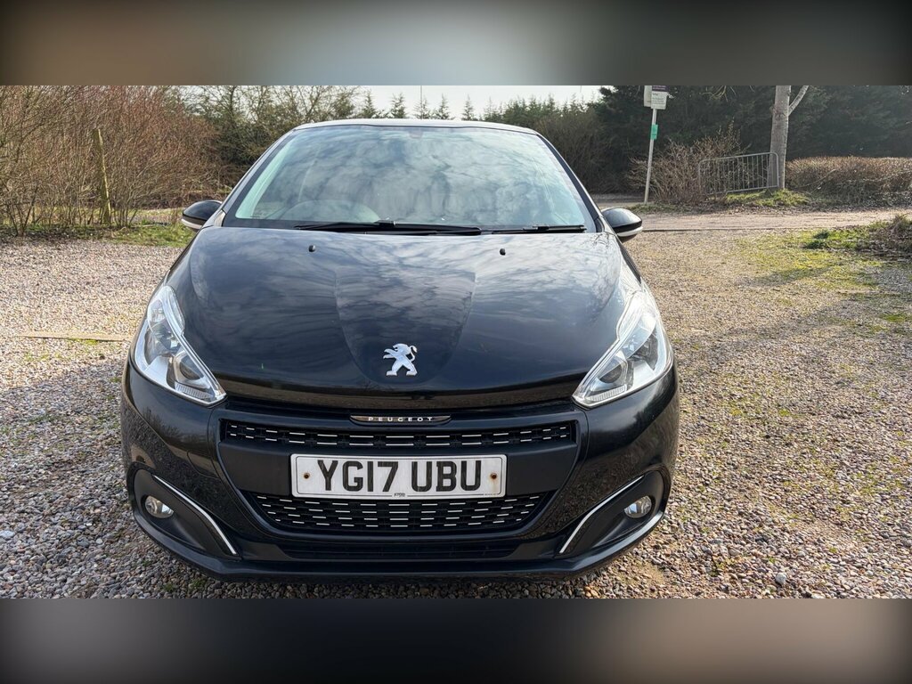 Peugeot 208 1.2 Puretech Black Edition Euro 6 YG17UBU Black #3