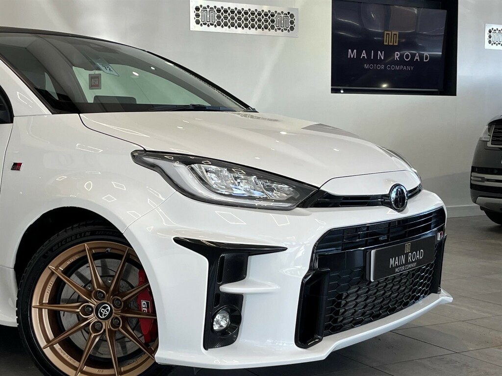 Toyota Yaris 1.6T Gr Circuit Awd Euro 6 YX71VCW White #4