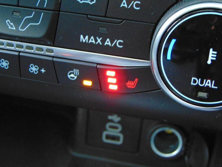Ford Kuga 2.5 Fhev St-line X Edition Cvt FY73TNX White #3