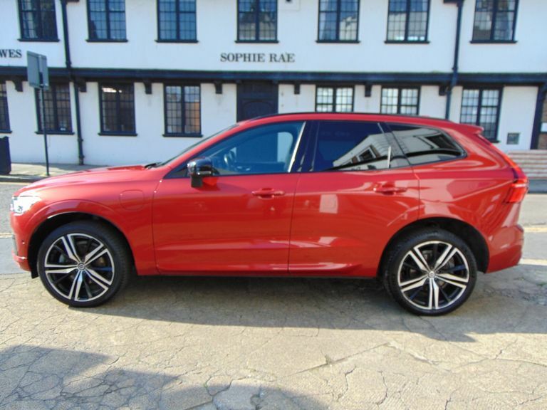 Volvo XC60 2.0 T8 390 Hybrid R Design Pro Awd G Tronic KR69CXL Red #5