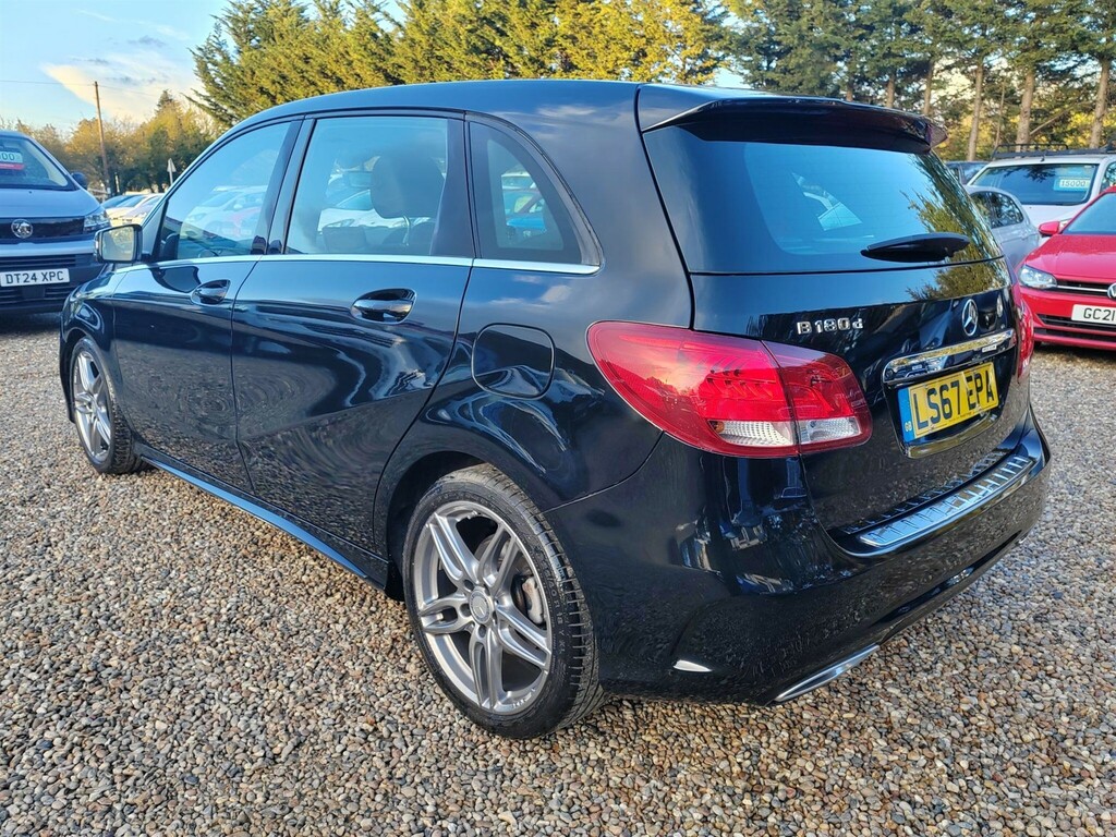 Mercedes-Benz B Class 1.5 B180d Amg Line Euro 6 Ss Black #3