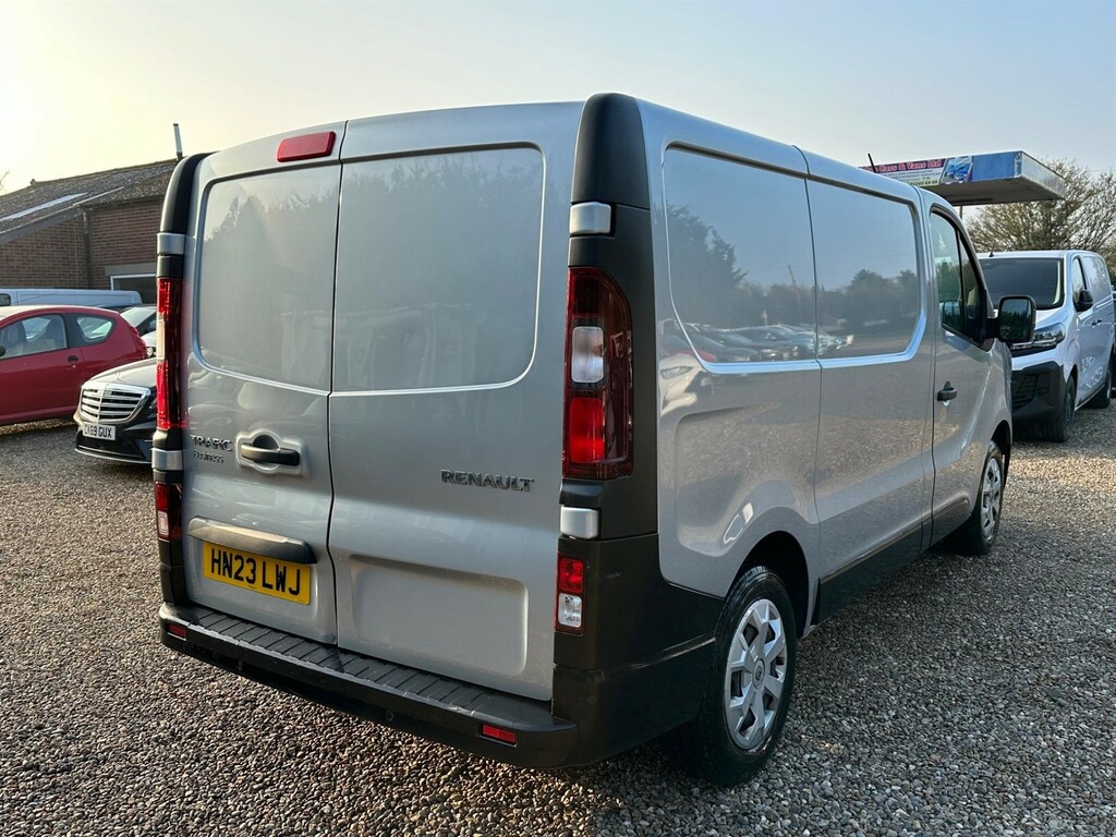 Renault Trafic 2.0 Dci Blue Sl28 Business L1 H1 Euro 6 Ss HN23LWJ Grey #5