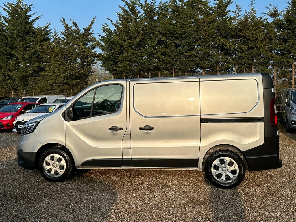 Renault Trafic 2.0 Dci Blue Sl28 Business L1 H1 Euro 6 Ss HN23LWJ Grey #2