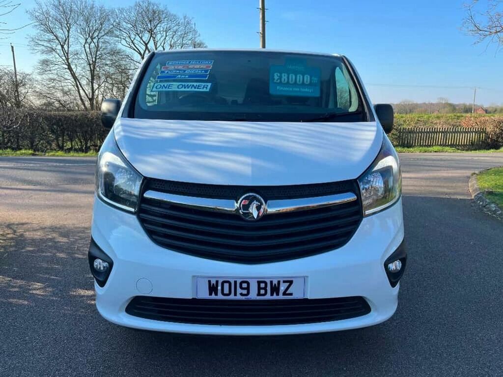 Vauxhall Vivaro Diesel WO19BWZ White #5