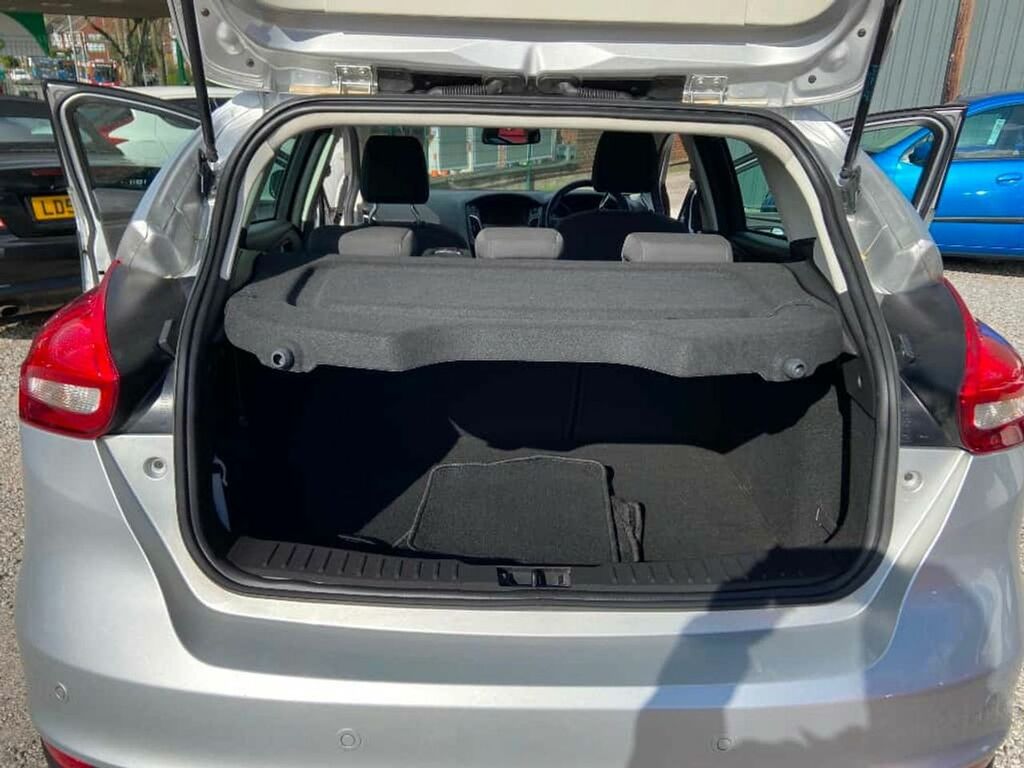 Ford Focus Titanium 5dr AE15RVW Silver #4