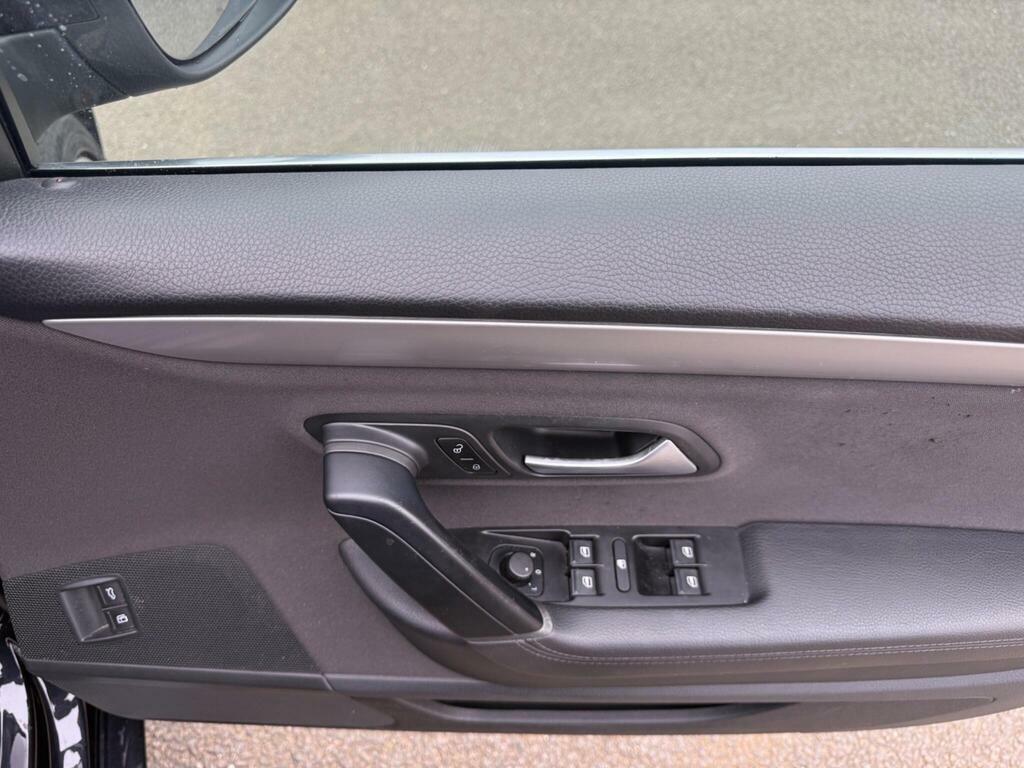 Volkswagen CC Saloon Silver #31