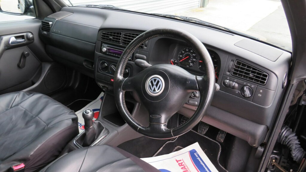 Volkswagen Golf 1.8 S Convertible Black #6