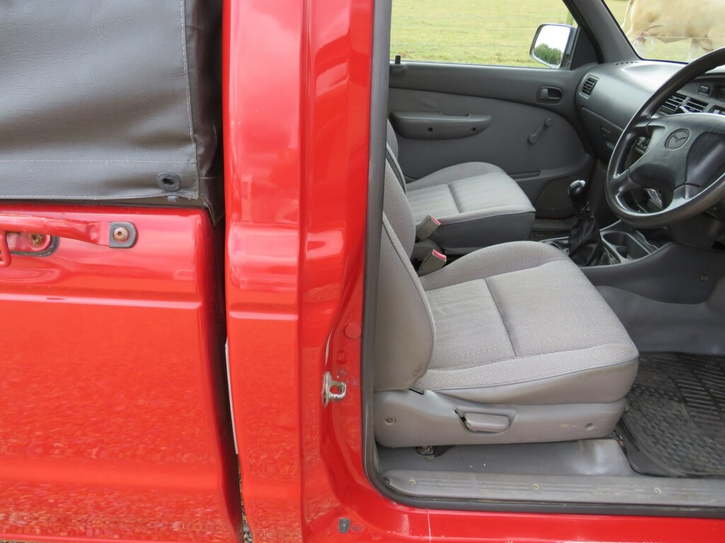 Mazda Pickup 2.2 2000V Grey #41