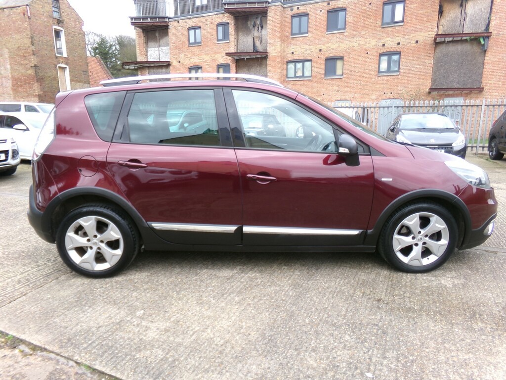 Renault Scenic XMOD Mpv 1.5 Dynamique Nav Bose Pack Dci 110 2015 Red #3