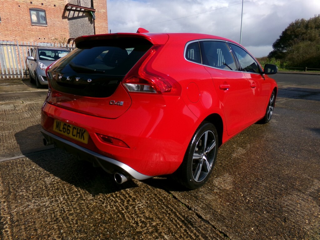 Volvo V40 Hatchback 2.0 R-design D4 2016 ML66CHK Red #5